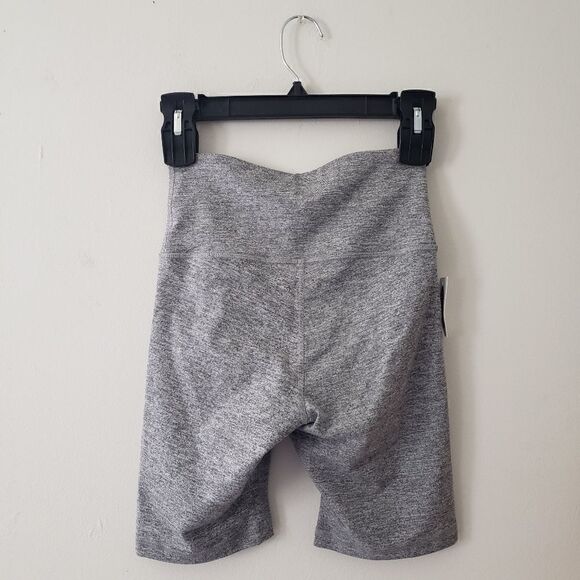 Old Navy Active Gray Bike Shorts XS - Picture 4 of 6